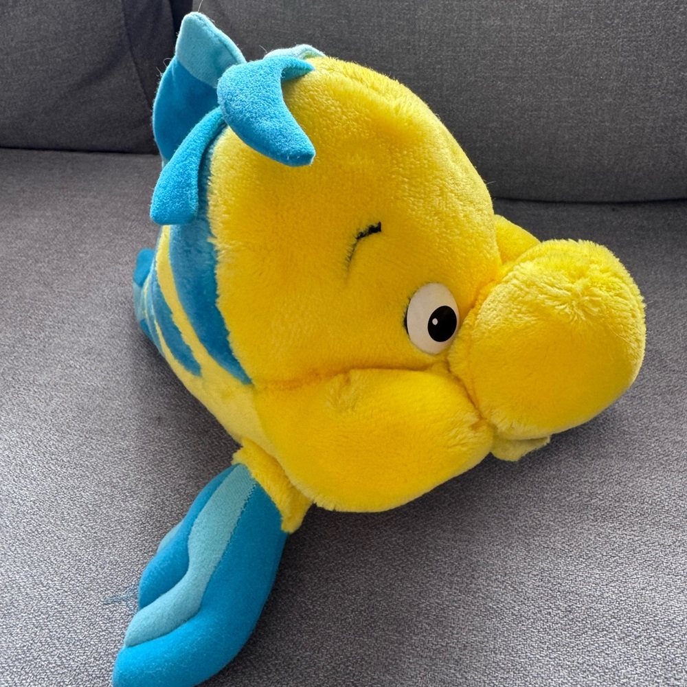 Flounder The Little Mermaid Disney World Stuffed Animal 13”